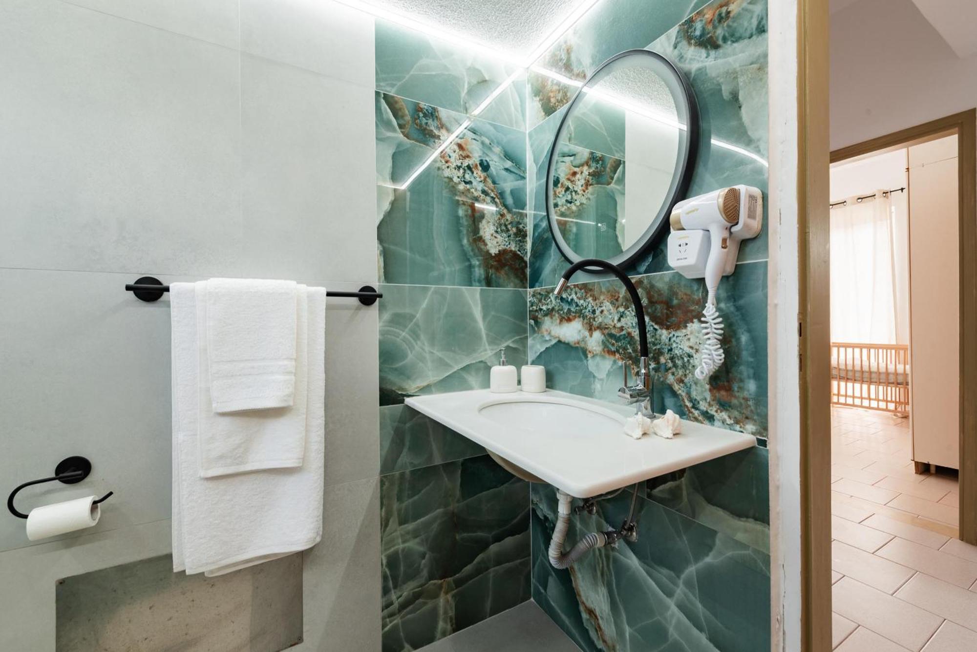 Villa Perla Lardos Ngoại thất bức ảnh