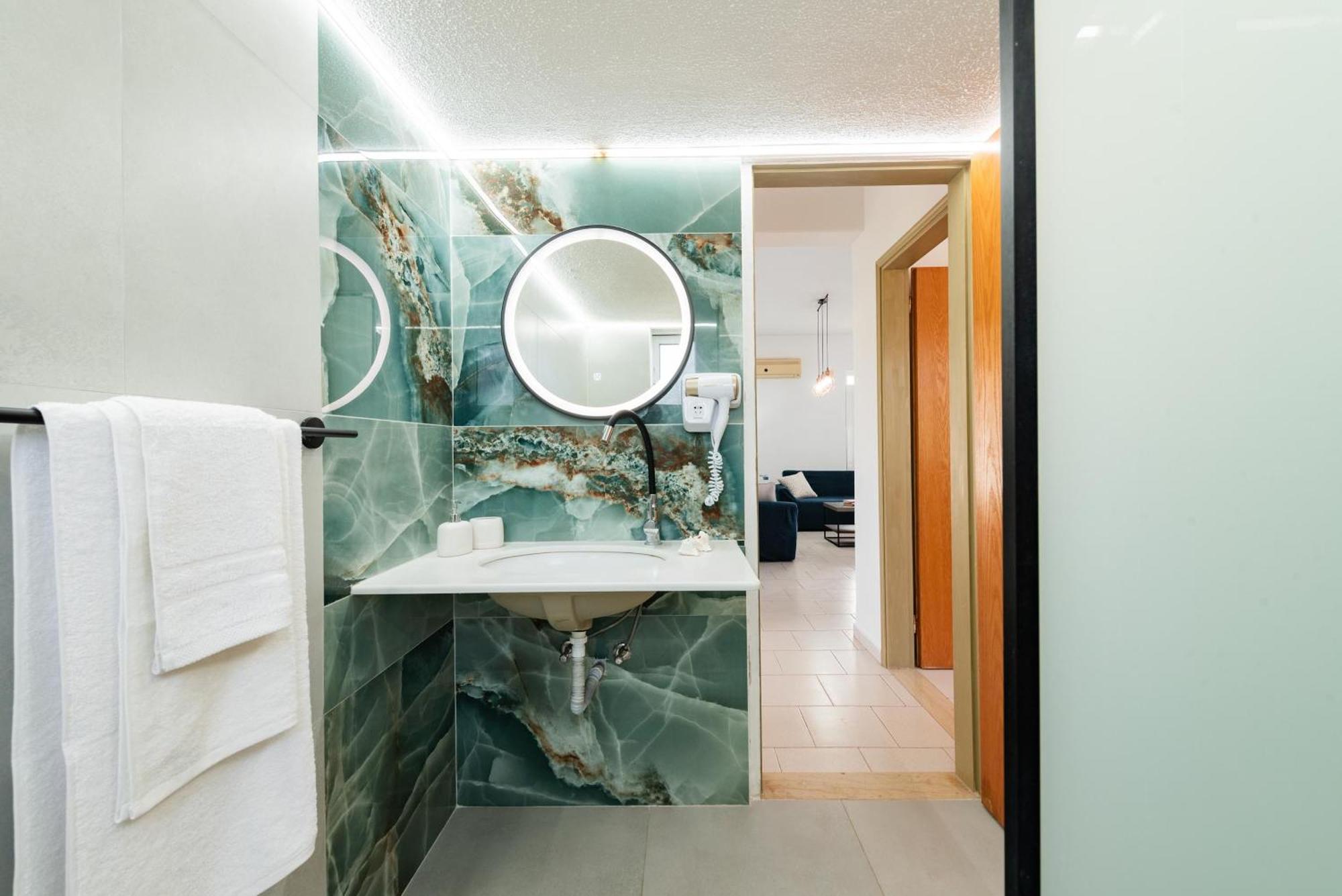 Villa Perla Lardos Ngoại thất bức ảnh